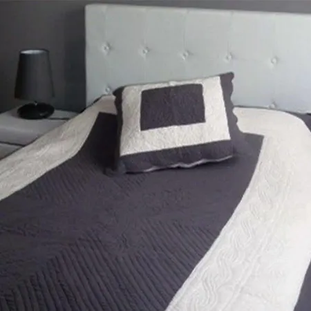Chambres 3* Руасси-эн-Франс